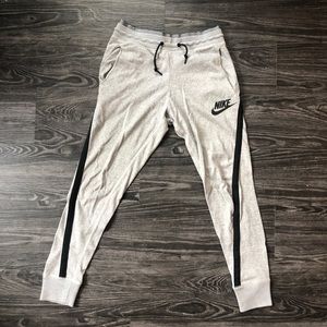 Nike Women’s Sweatpants with Black Detail XS